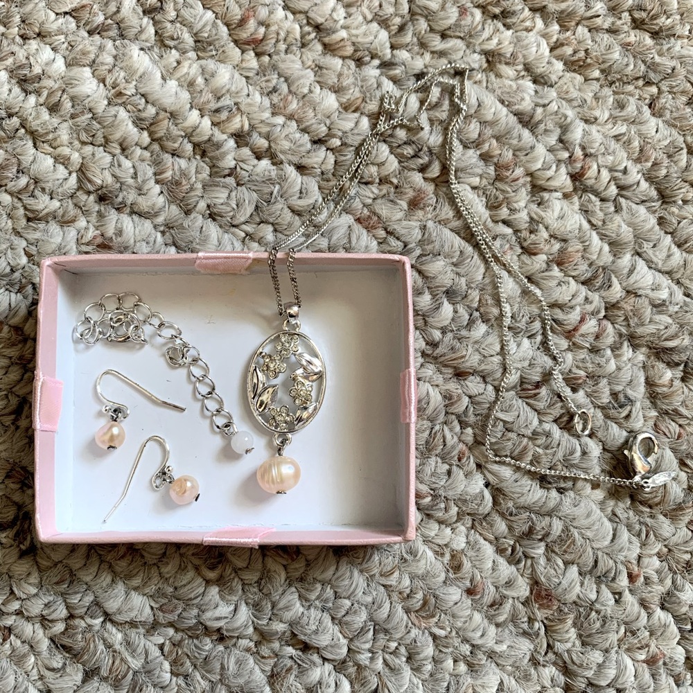 Silver & Pink Pearl Necklace & Earring Set